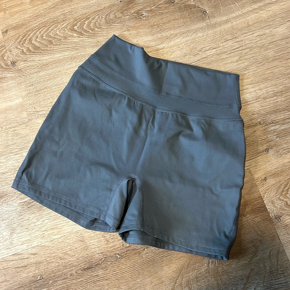 Alphalete Shorts